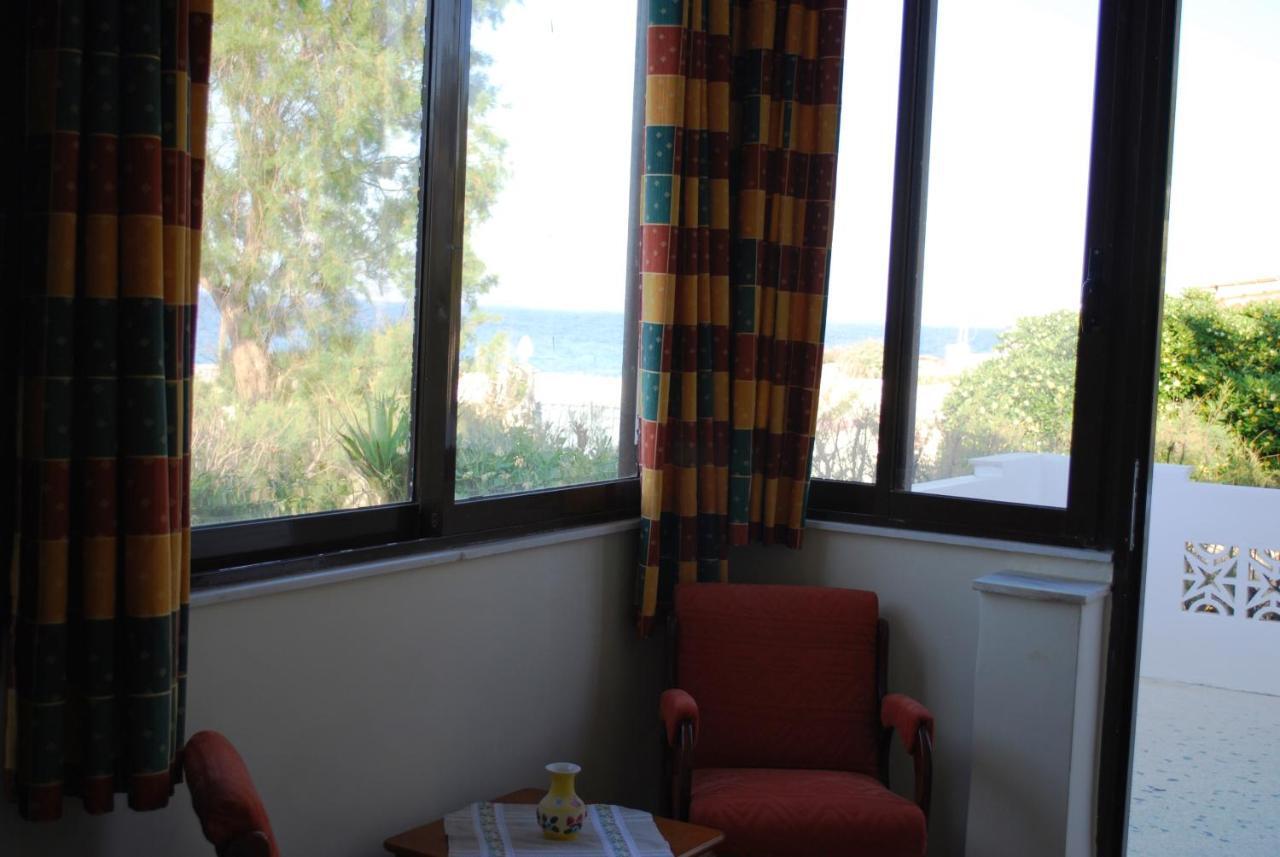 Summerhouse Peggy: Close To Athens Airport By The Sea Artemida  Bagian luar foto